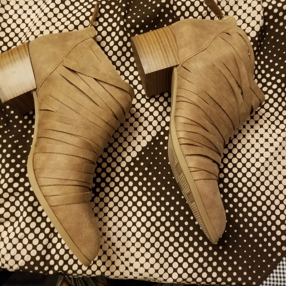 Fergalicious Iggy ankle boots
